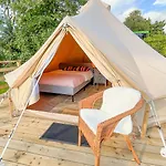 Glamping Tent 5 * Na Clocha Liatha